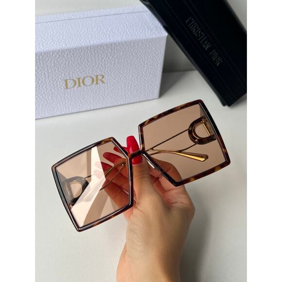 NEW Dior 30Montaigne SU Brown Oversized Square Sunglasses main image 10